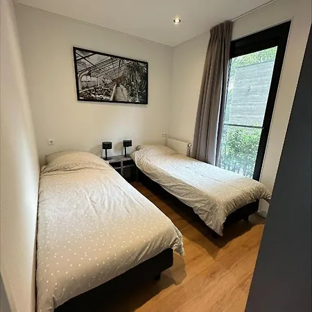 Badhoophuizen 6-per Veluwemeer Trampoline