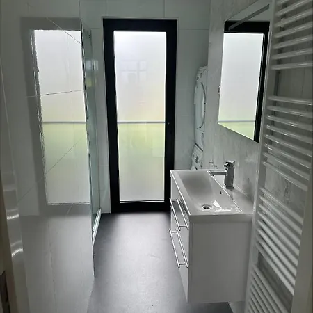 Badhoophuizen 6-per Veluwemeer Trampoline Holiday home Hulshorst